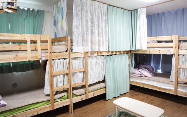 Hikari House - Hostel