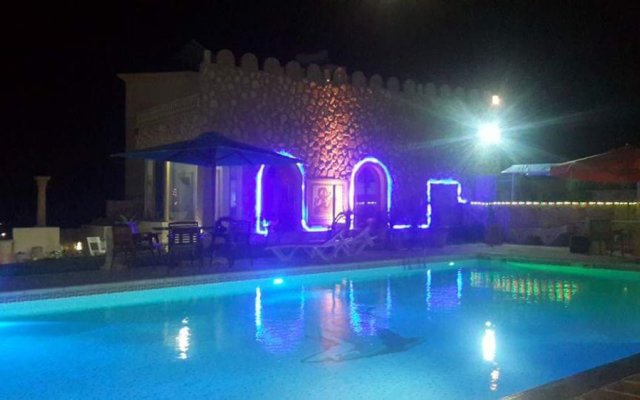 Villa With 5 Bedrooms in Bizerte, With Wonderful sea View, Private Poo