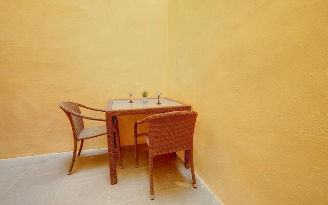 Modern 1BR Maisonette Steps From the Promenade