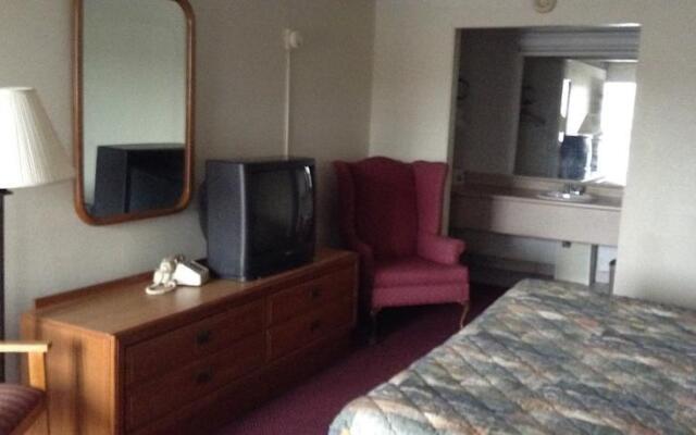 Knights Inn - Chilhowie