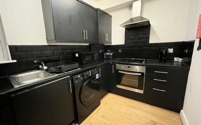 3 Bedroom Flat Central Gillingham Town