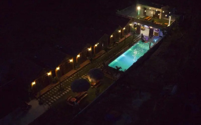 Phong Nha Hillside View Bungalow