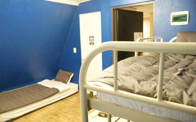 Cooing Guesthouse - Hostel