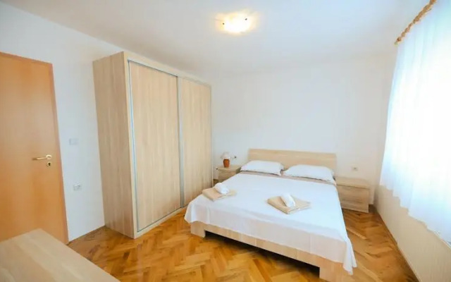 Apartments Jurišić