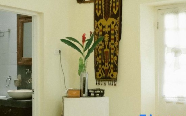 Indise Hamsa Putih 2BR House
