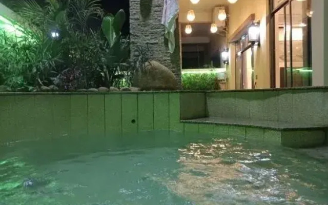 Happy Meeting Hot Spring Villa
