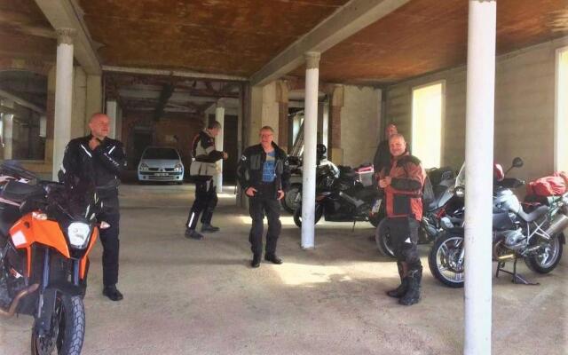 Hotel Les Montagnards