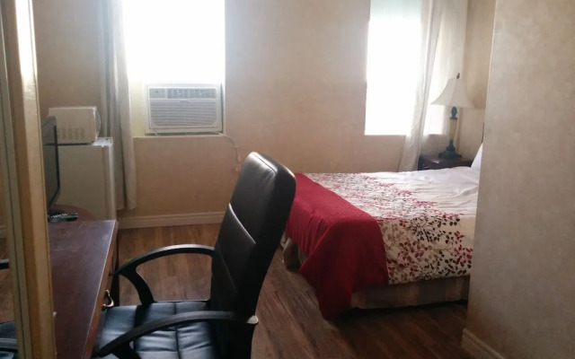 Royal Inn and Suites