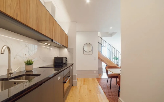 Heart OF Porto Apartment F Duplex by Vacationy