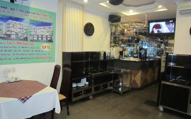 The Sun Hotel
