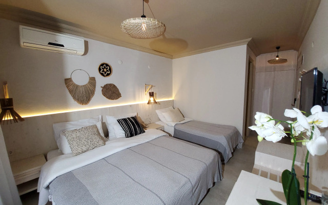 Sun Hotel by En Vie Beach - Adults Only