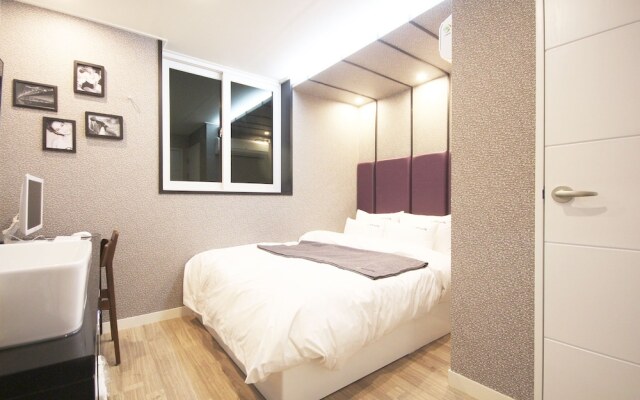 Haru Hotel
