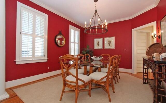 3008 Hartnett Boulevard