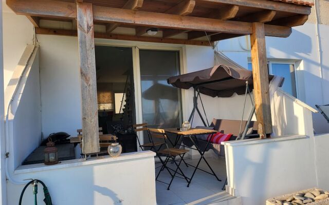Mattis Seafront Beachhouse