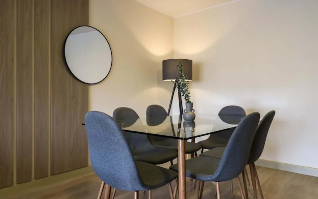 w Prestigious 3BR w Great Balcony in Miraflores
