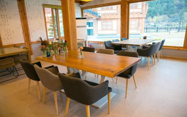 Jeonju Wangyijimil Hanok Hotel