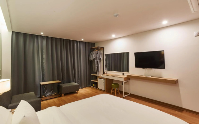 Pyeongchang Hotel The Maru