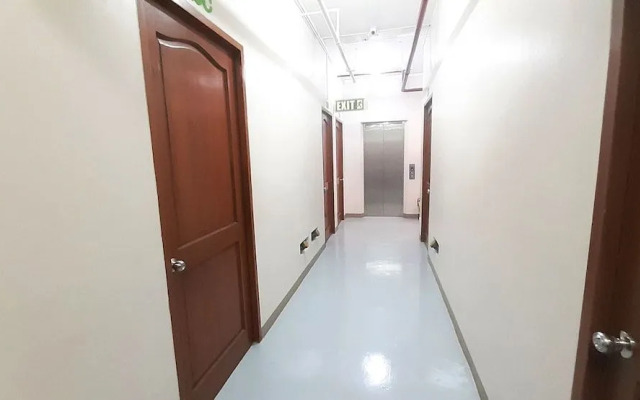 OYO 442 ipark Hotel