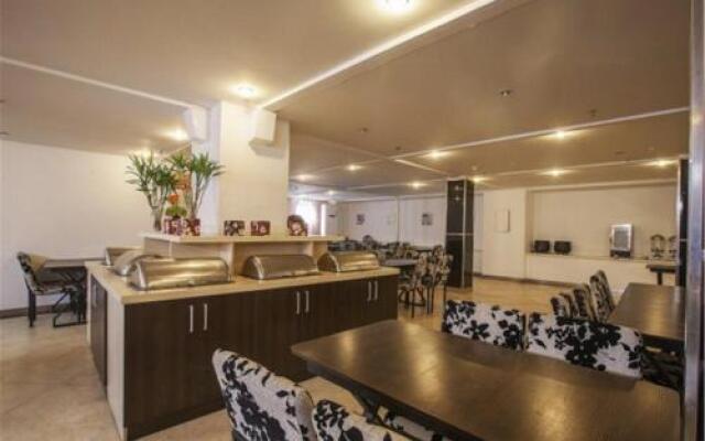 Home Inn Neo (Shanghai New International Expo Center, Yanggao South Road Metro Station)