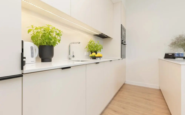 LUX Domaniewska by Renters Prestige