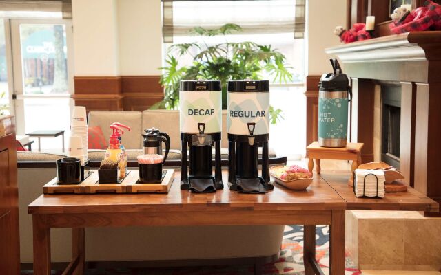 Courtyard by Marriott Athens Downtown