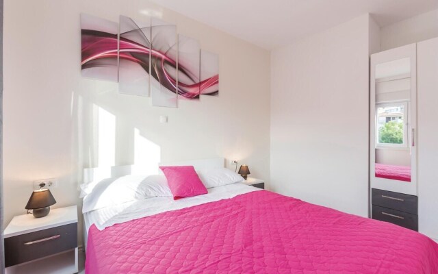 Nice Home in Podstrana With Wifi and 1 Bedrooms