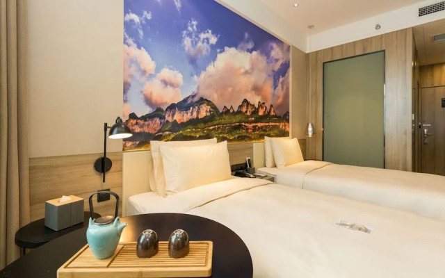 Atour Hotel Hongyadong Riverside Chongqing