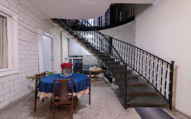Anna's Guest house