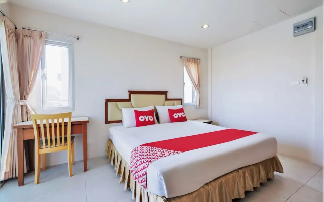 OYO 605 Lake View Phuket Place