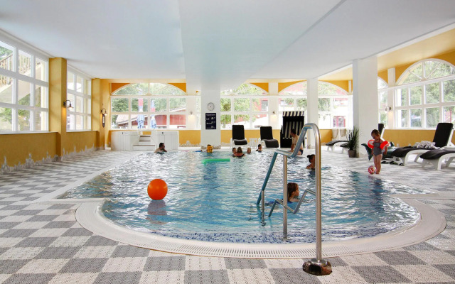 Holiday home in Markgrafenheide with paid sauna