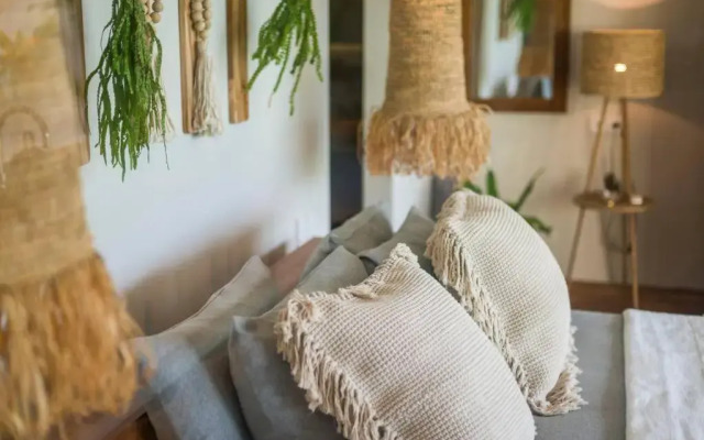 Romantic - Stylish - High End 1Br Villa