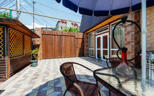 Mandarin (Lazarevskoe)