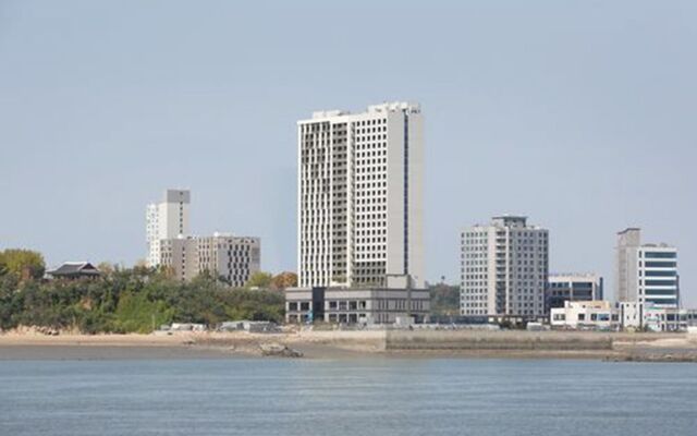 Western Grace Hotel