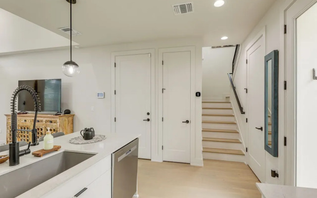 Modern Austin Retreat w/ Heated Cowboy Pool!