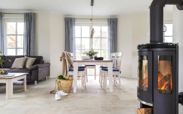 House by Bodden Lagoon With Sauna