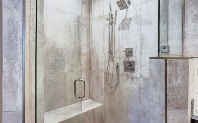 Wintours Leap 4 Bedroom Townhouse by RedAwning