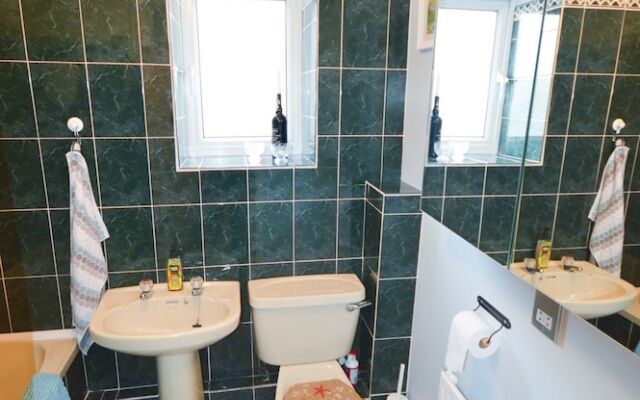 Amazing 1 Bedroom House Near Fishponds