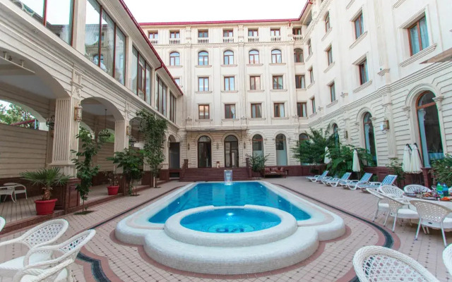 Konstantin Plaza