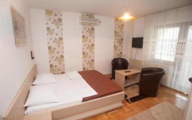 Hotel Extra Lion MD