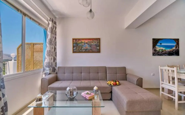 Best Family Friendly Villa Near Lake Kournas