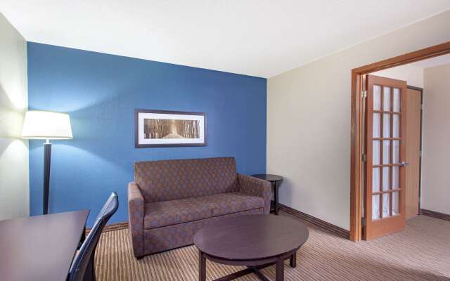 AmericInn by Wyndham Mankato Event Center