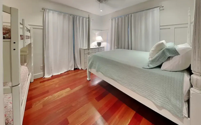 Windansea by Topsail Realty
