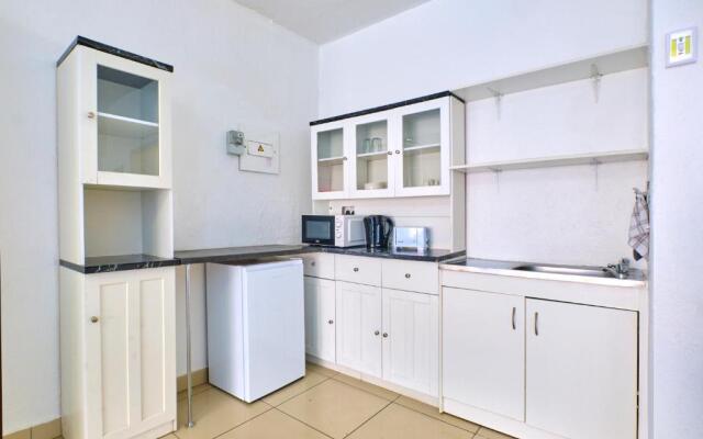 Inn & Out Sandton Park