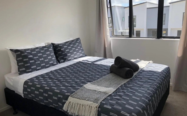 Cozy Brand New Townhouse 35