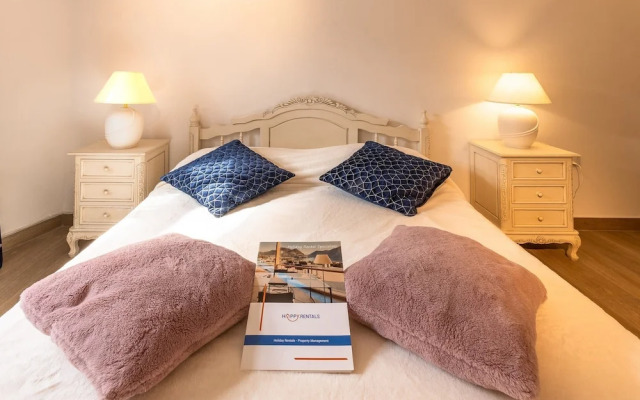 Magnificent Sea View Penthouse Cospicua
