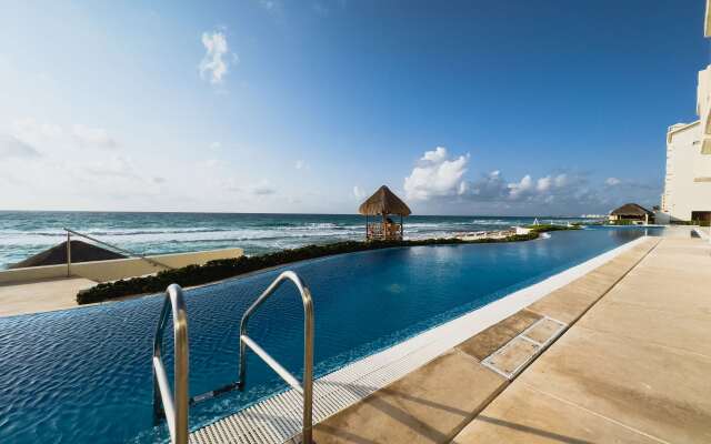 Emporio Cancun Optional All Inclusive
