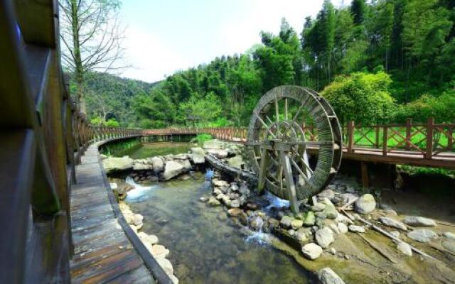 He Qi Jing She Hostel