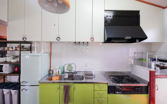 Terrace House Tsubokawa