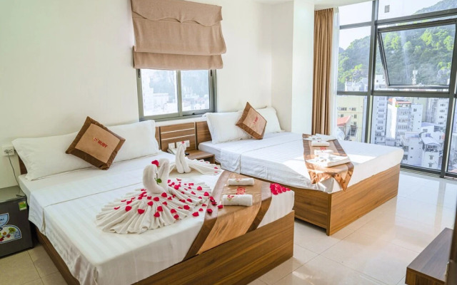 Ruby Hotel Cat Ba