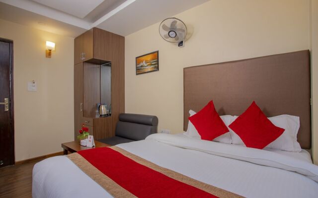 OYO 172 Hotel Deepshree